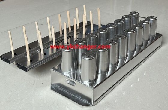 comprar Moldes de helado personalizados de acero inoxidable para paletas de hielo 2X8 16 cavidades con extractor de soporte para palitos alineador de palitos alta calidad online manufacture